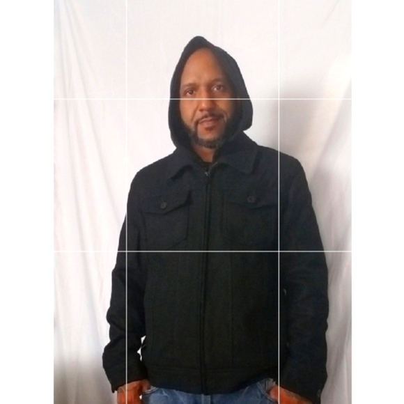 Brand New Guess Unisex Coat - Picture 4 of 5